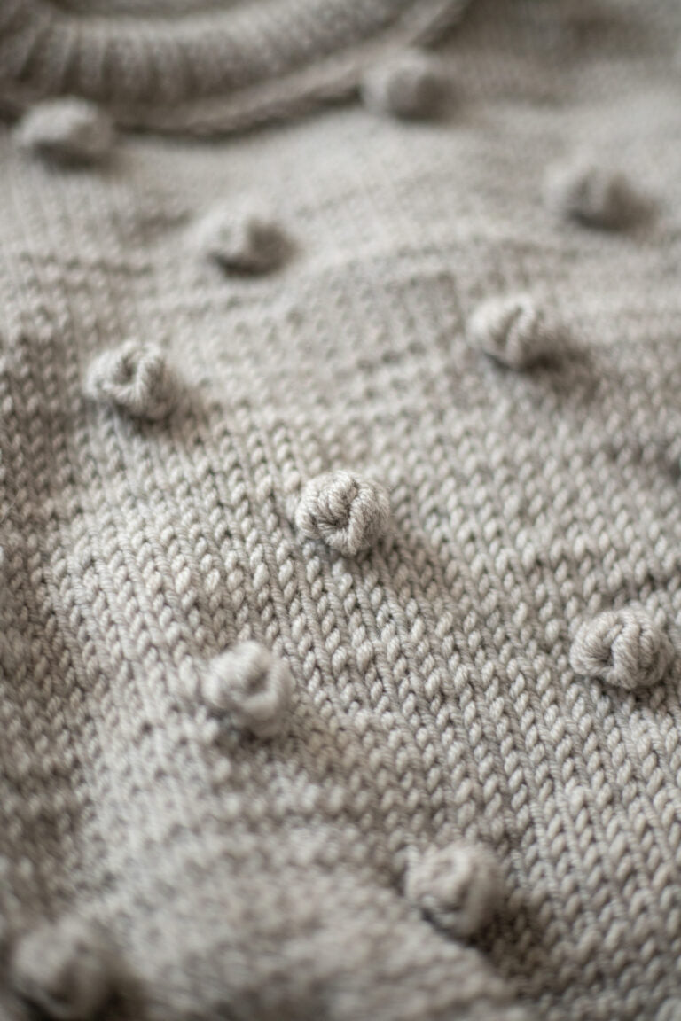 Sweterek Merino 'Kropka’ – Ciepła Szarość