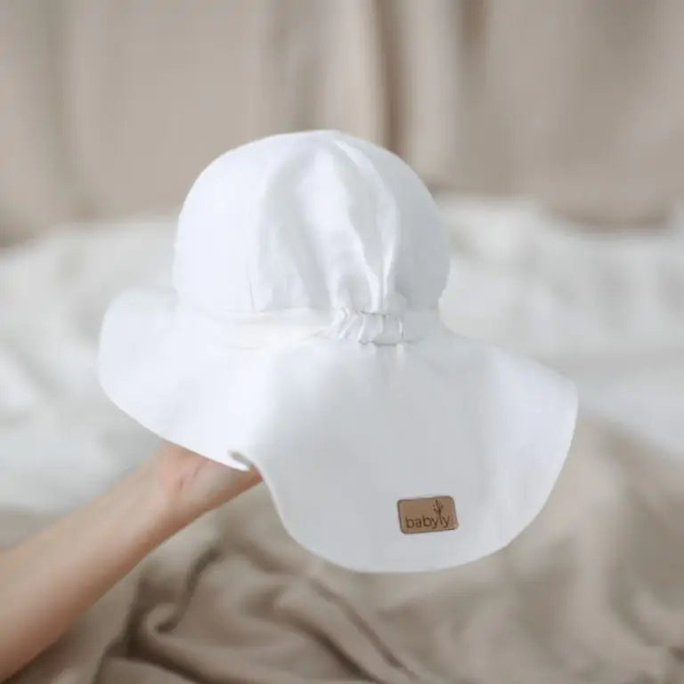 Lniany kapelusz dziecięcy- Biały