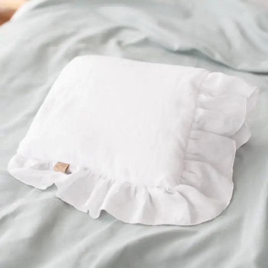 Poduszka niemowlęca z falbankami – lniana – kolor biały