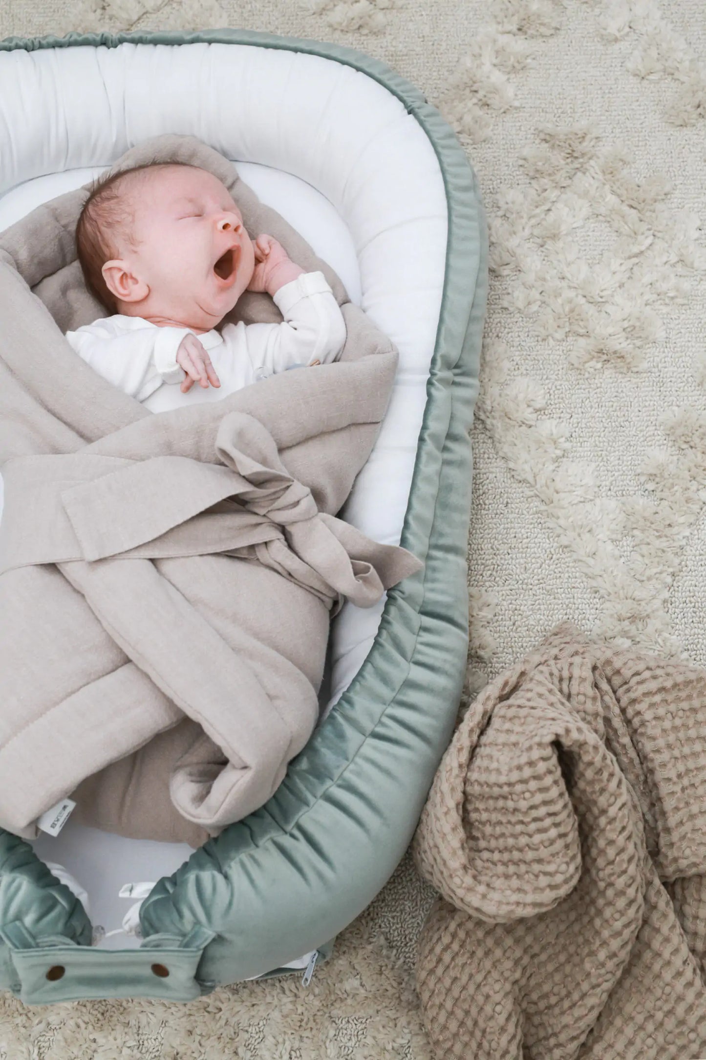 Rożek niemowlęcy lniany – kolor beżowy