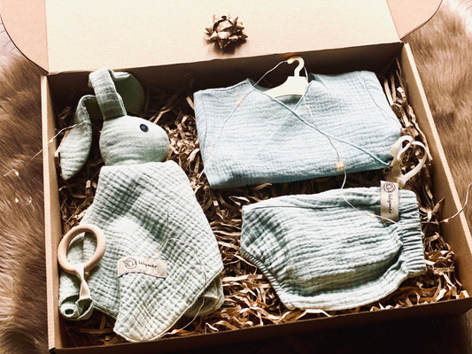 zestaw prezentowy dla niemowlaka muślinowy / zestaw na baby shower