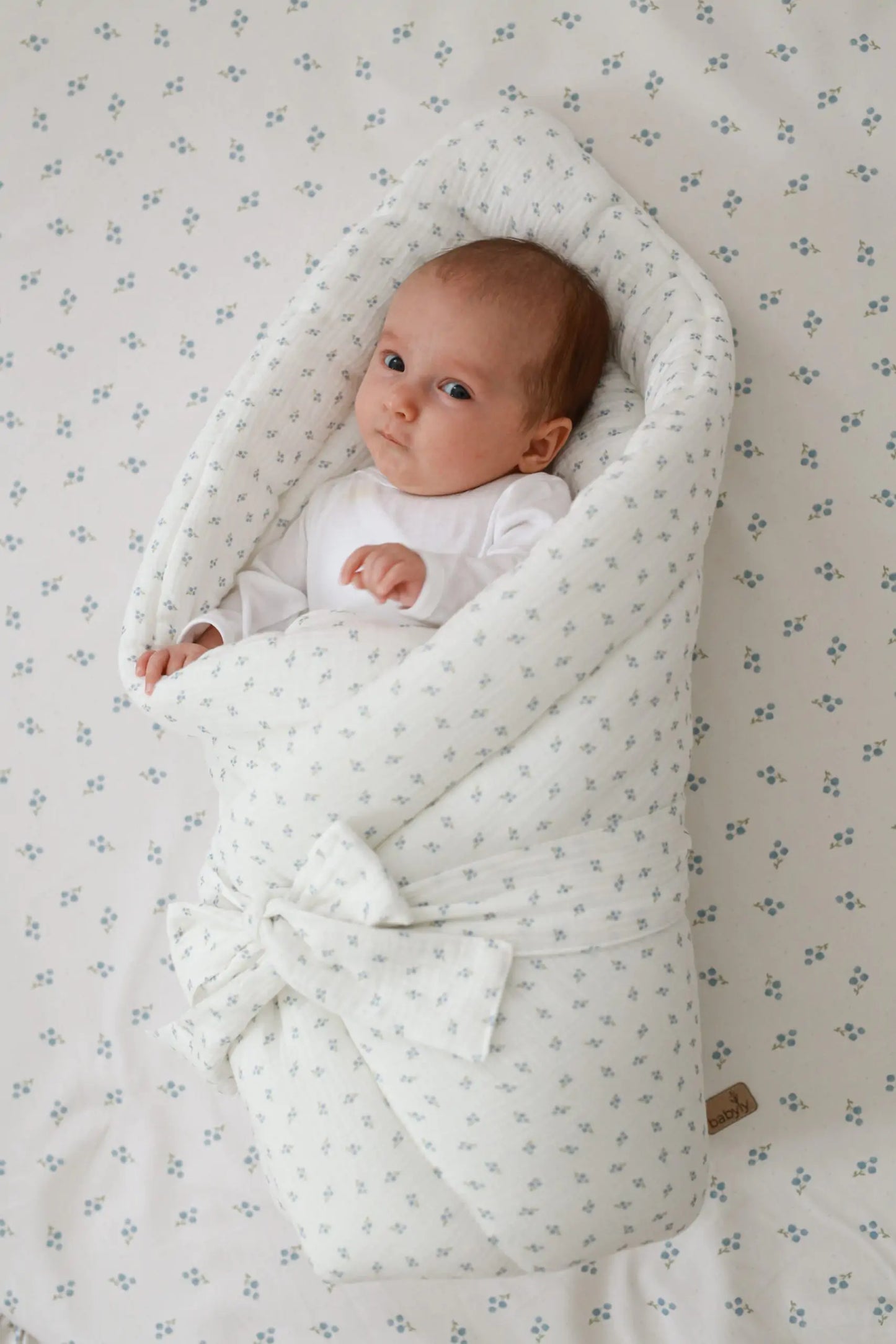 Muślinowy rożek niemowlęcy – Niezapominajki
