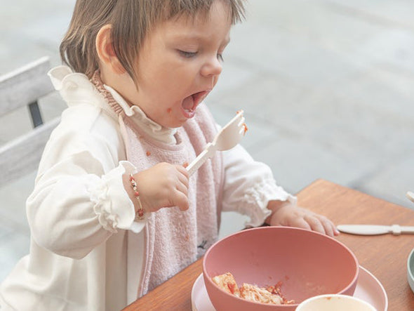 Zestaw sztućców dla dzieci z Bioplastiku Kremowy BAMBOOM