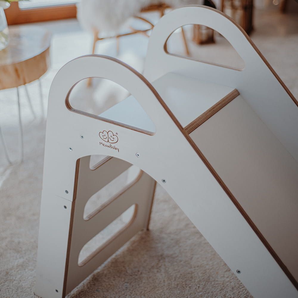 MeowBaby® Montessori drewniana zjeżdżalnia dla dzieci, Scandi - biała